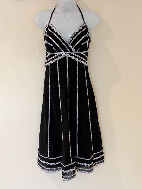 White House Black Market Dresses & Skirts - White House Black Market Black Halter Midi Dress with White Lace Details Size 4